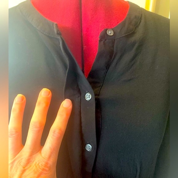 BLACK BLOUSE - Picture 4 of 9